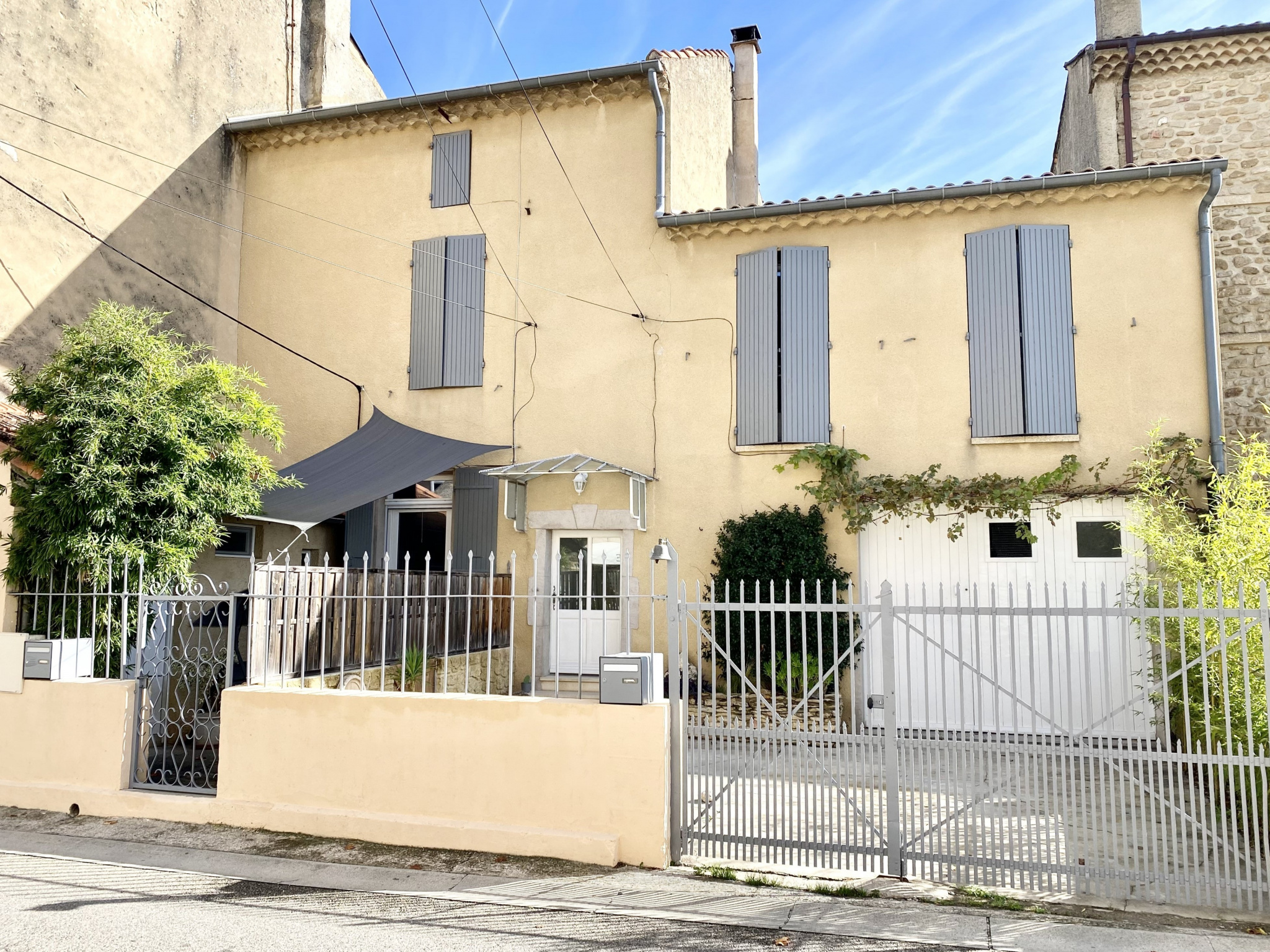 Vente Maison 143m² 6 Pièces à Sérignan-du-Comtat (84830) - Idimmo